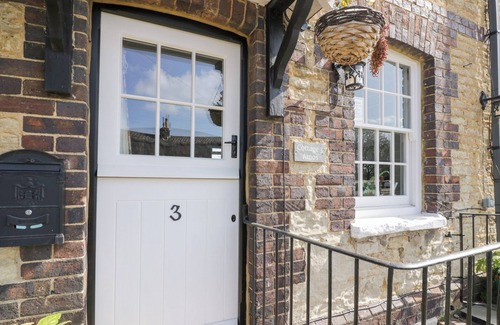 Stoke Bruerne Cottage | 3 Canalside Cottages