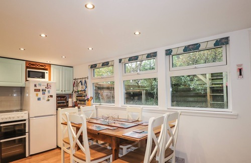 Glenmorangie Cottage | 3 DUNROBIN STREET, pet friendly, with a garden in Tain