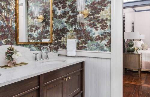 Adairsville Hotel | 3 Elegant Cottages w/Pool & Resort Access - Perfect for Family Outdoor Adventure