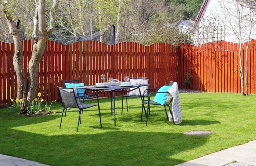 Boat of Garten Cottage | 3 bedroom accommodation in Boat of Garten near Aviemore