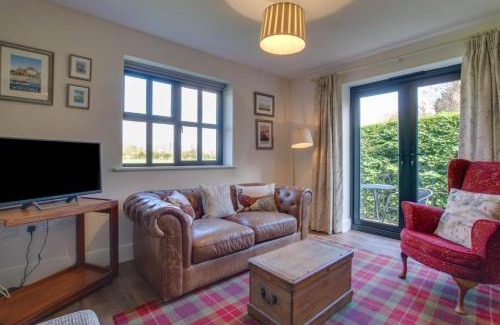 Stansted House | 3 Hilltop Cottages