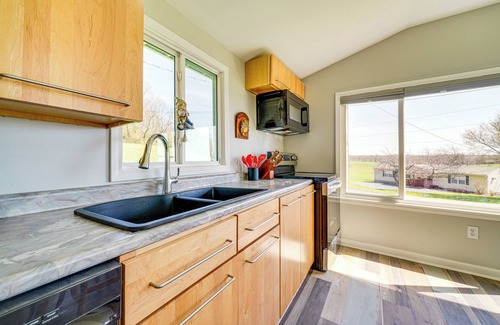 Bridgeport House | 3 Mi to Caesars Casino: Indiana Retreat w/Patio!