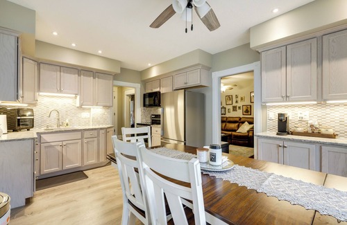 Springfield House | 3 Mi to Dtwn: Springfield Home w/Deck!
