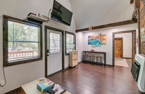 Gordonville House | 3 Mi to Lake Texoma Gordonville Getaway!