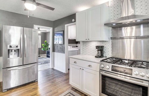 Norman House | 3 Mi to OU Campus: Norman Home w/Sleek Interior!