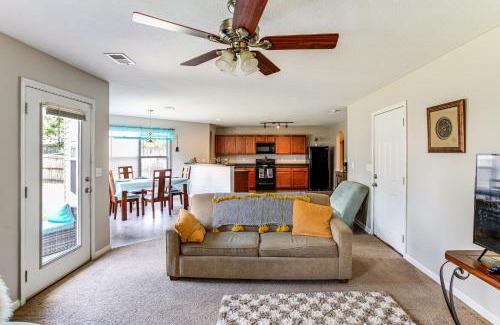 Huntcliff House | 3 Mi to Village at Sandhill Family Home with Yard!
