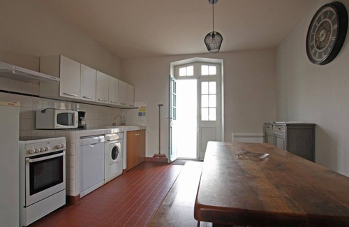 Periers Cottage | 3 rentals with private garden, pets allowed