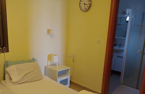Petah Tikva Apartment | 3 rooms petach tikva airport garden apartment