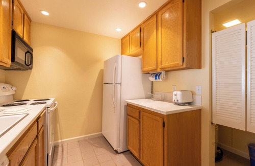 San Diego Country Estates Hotel | 3 Units | Full Kitchens & Pool | Free Parking |Quiet Ramona Retreat