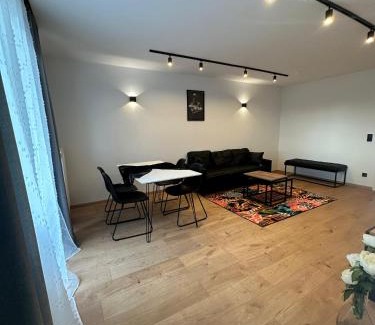 Rangierbahnhof-Siedlung Apartment | 3-Zimmer Wohnung nähe Messe