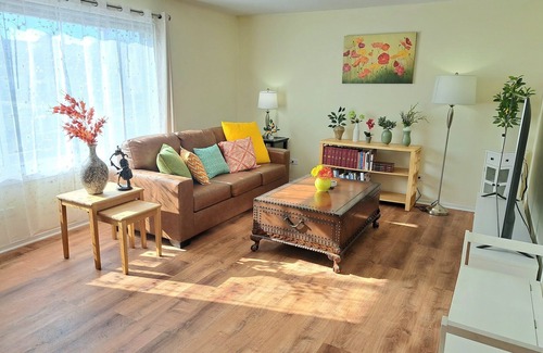 Roselle Condo | 30-Day Plus Extended Stay: Spacious 2 Bedroom/1Bath Condo. Walk to Train!