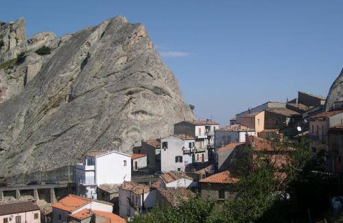 Pietrapertosa Bed & Breakfast | 30 mΒ² Bed and breakfast β 4 guests