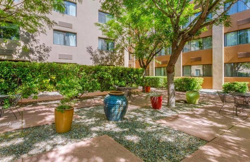 West Old Town Hotel | 30 m² Hotel ∙ 127 guests