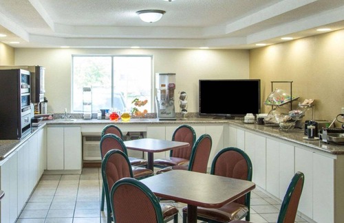 Cedar Rapids - Iowa City Hotel | 30 m² Hotel ∙ 127 guests