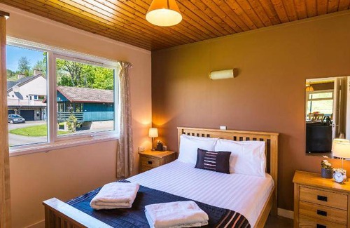 Logierait Apartment | 300 m² Apartment ∙ 3 bedrooms ∙ 6 guests