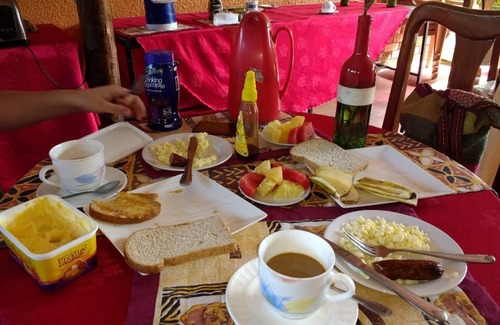 Entebbe Bed & Breakfast | 300 m² Bed and breakfast ∙ 8 bedrooms ∙ 127 guests