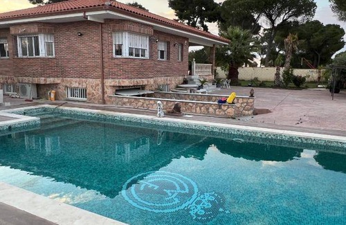 Numancia de la Sagra House | 300 m² House ∙ 1 bedroom ∙ 12 guests