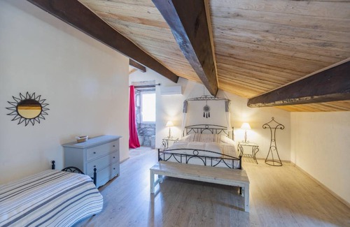 Labeaume House | 300 m² House ∙ 5 bedrooms ∙ 12 guests