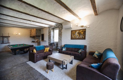 Labeaume House | 300 m² House ∙ 5 bedrooms ∙ 12 guests