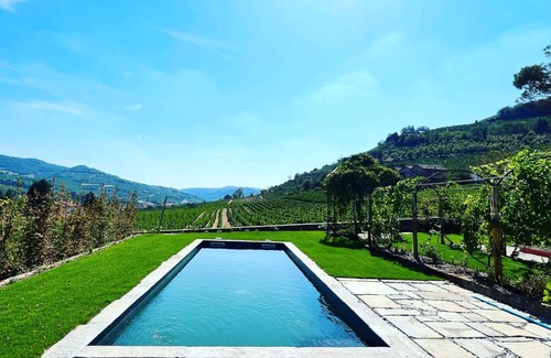 Santo Stefano Belbo Villa | 300 m² Villa ∙ 6 bedrooms ∙ 12 guests