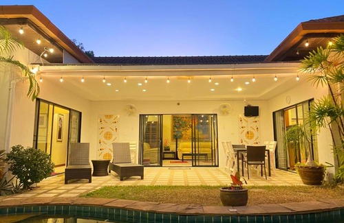 Pratumnak Hill Villa | 300 m² Villa ∙ 5 bedrooms ∙ 16 guests