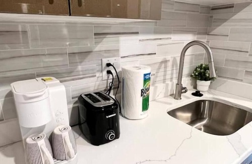 Chinatown Apartment | 303 Cozy and modern 1BR apartment in center City