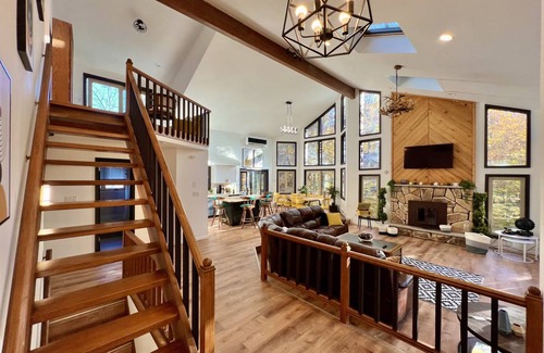 East Stroudsburg House | 305 m² House ∙ 5 bedrooms ∙ 14 guests