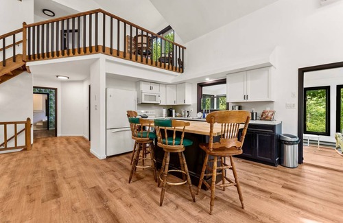 East Stroudsburg House | 305 m² House ∙ 5 bedrooms ∙ 14 guests