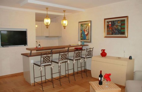 Bissone Apartment | 305 Romantik by Interhome