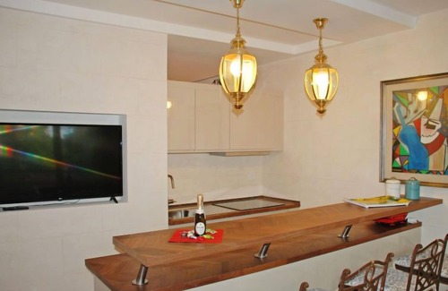 Bissone Apartment | 305 Romantik by Interhome