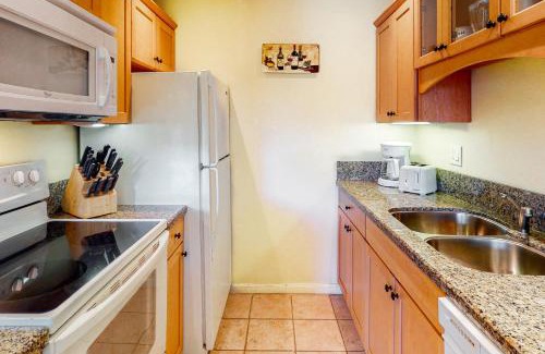 Carlsbad Village Apartment | 3080 Lincoln St #16