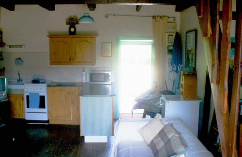Bazouges-la-Perouse Cottage | 30k to beaches 1k from village Lots to visit within easy reach Local shops bars.