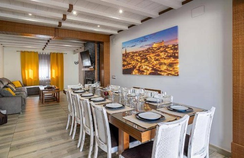 Pulgar House | 310 m² House ∙ 4 bedrooms ∙ 11 guests