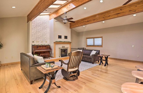 Romulus House | 319 m² House ∙ 4 bedrooms ∙ 10 guests
