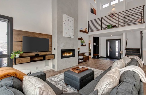 Highland Estates House | 321 m² House ∙ 5 bedrooms ∙ 10 guests