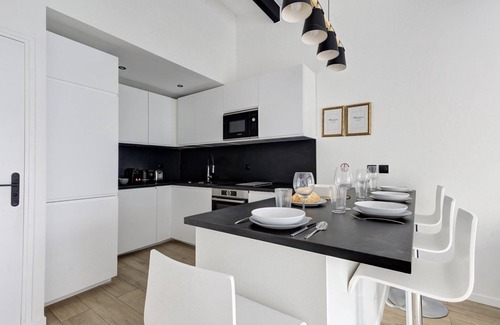 Suresnes Apartment | 321 Suite New Delhi - Superb apartment