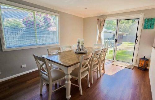 Sussex Inlet House | 33 m² House ∙ 3 bedrooms ∙ 9 guests