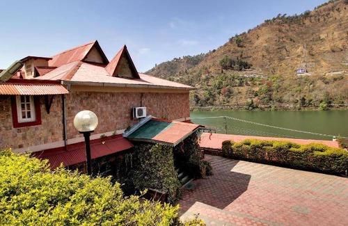 Bhimtal House | 33 m² Motel ∙ 5 guests