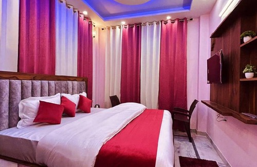 Dharampur House | 330 m² House ∙ 3 bedrooms ∙ 6 guests