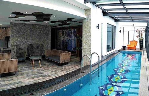 Xitun District Hotel | 330 m² Motel ∙ 127 guests