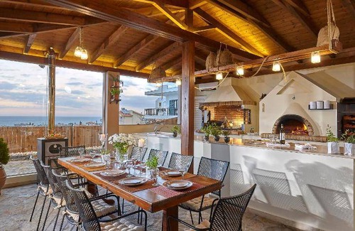 Kokkini Chani Villa | 330 m² Villa ∙ 6 bedrooms ∙ 16 guests