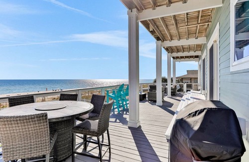 East End House | 336 m² House ∙ 5 bedrooms ∙ 15 guests