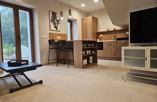 Fornos Apartment | 33A01 Estudio Casa Benigno