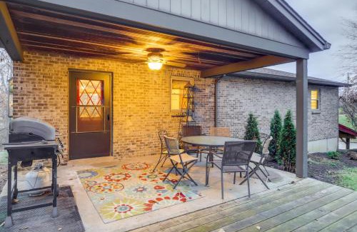 California House | 34 Mi to Ark Encounter Kentucky Family Farmhouse