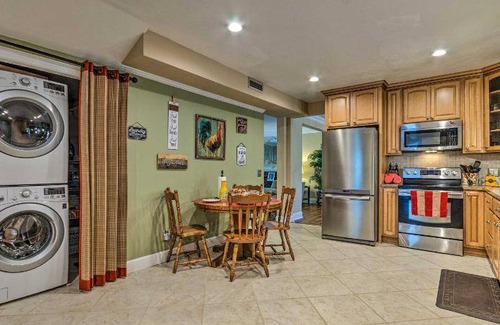 Bonifay House | 344 m² House ∙ 4 bedrooms ∙ 10 guests