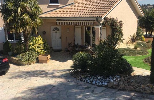 Valencin Bed & Breakfast | 35 m² Bed and breakfast ∙ 4 guests