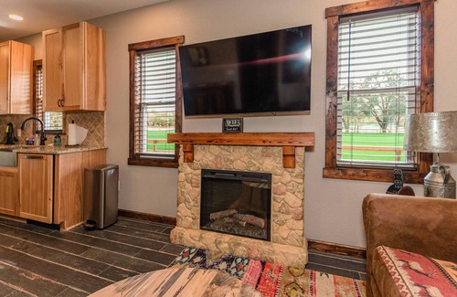 Bronson Cottage | 35 minutes from both Gainesville and Ocala, 20 minutes from HITS
