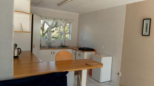 Kareeberg Apartment | 35 Pearce