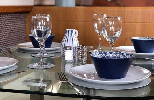 Cambridge City Centre Boat Rental | 350 m² Houseboat ∙ 2 bedrooms ∙ 6 guests