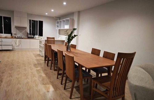 Nimman House | 350 m² House ∙ 3 bedrooms ∙ 9 guests